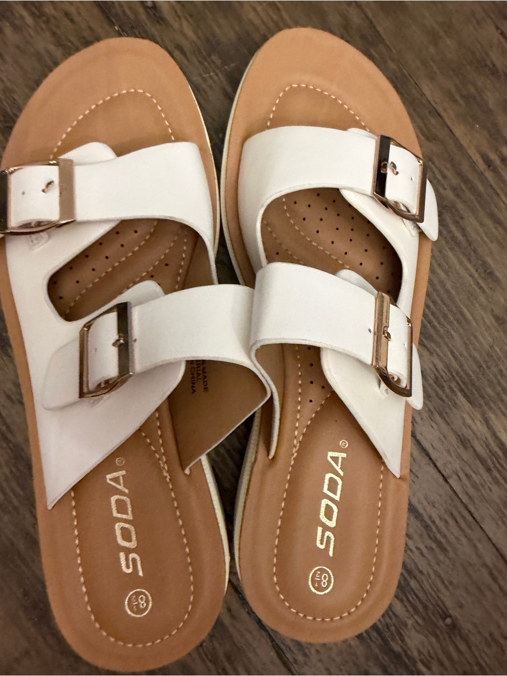 Soda White Double Buckle Slide Sandals with Tan Footbed NWOT size  8.5